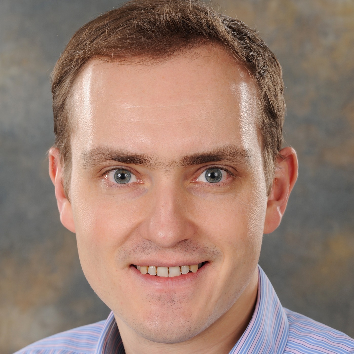 Dr Tom Bewick